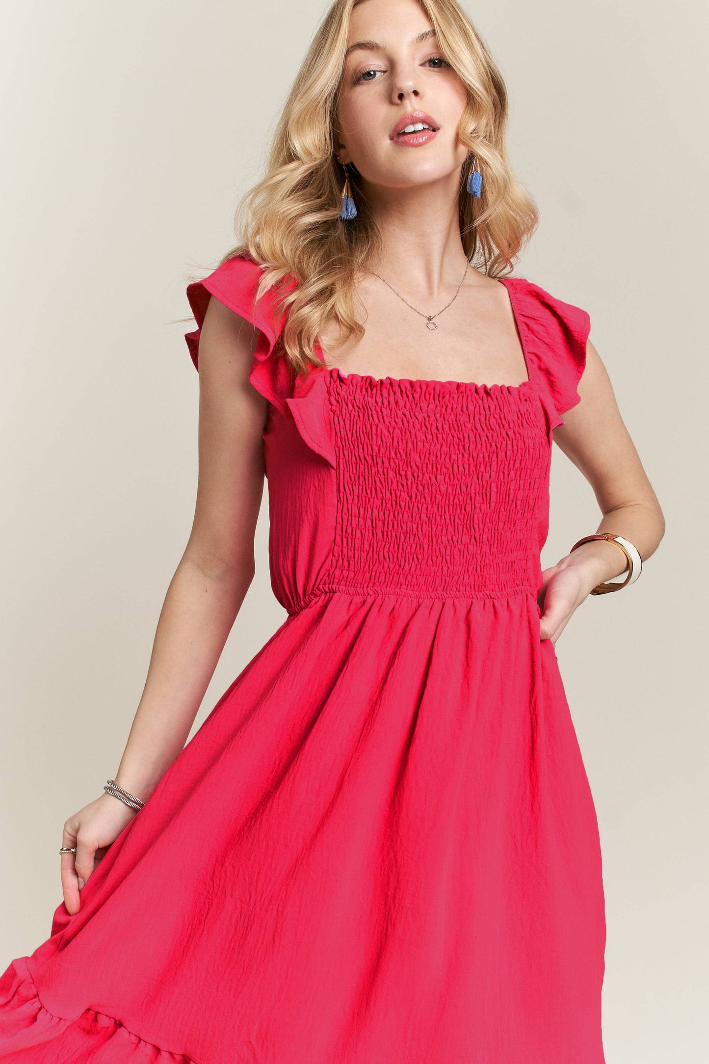 AD17040 - RUFFLE SLEEVE BABYDOLL DRESS: BLACK / M