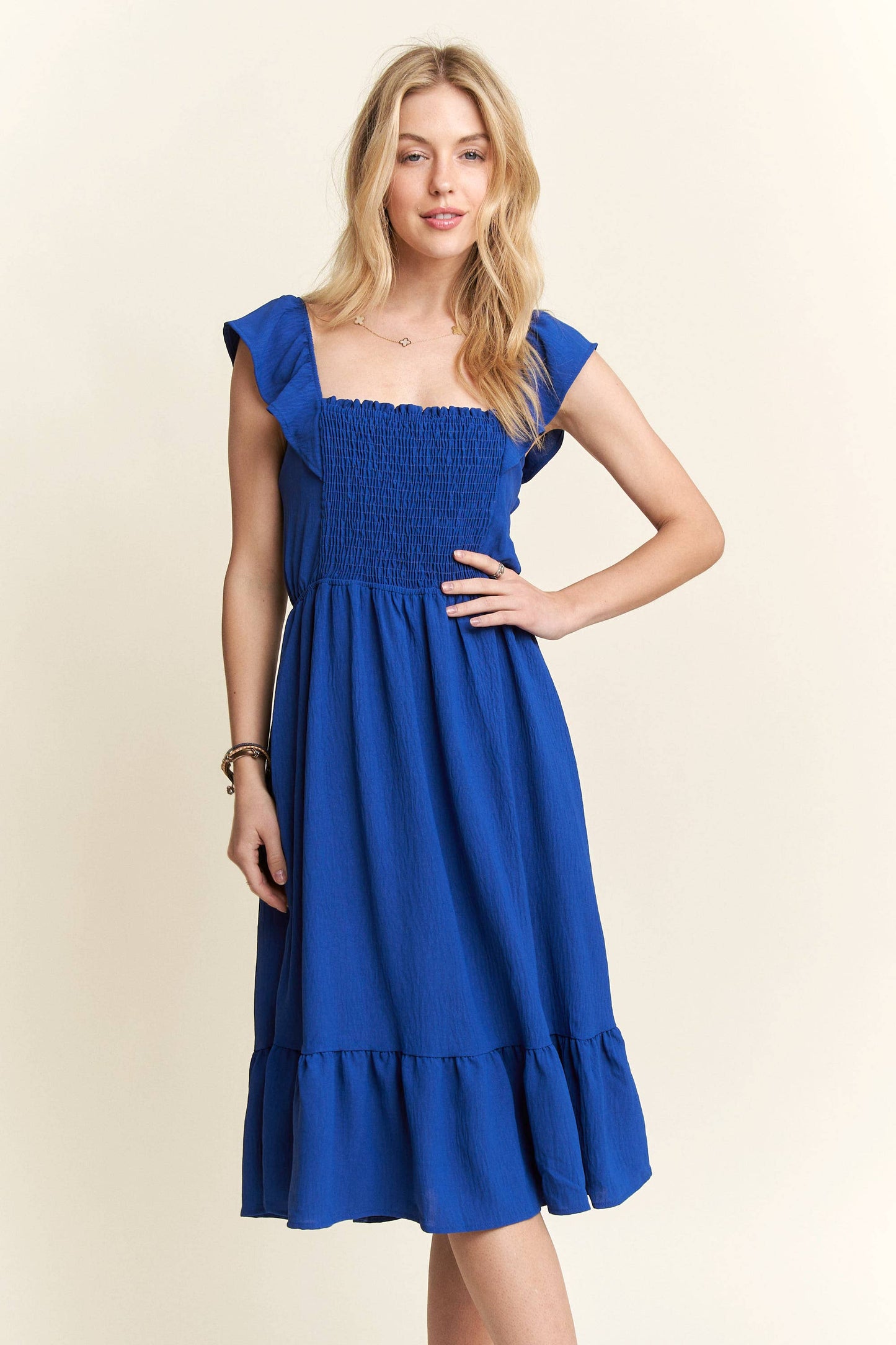 AD17040 - RUFFLE SLEEVE BABYDOLL DRESS: BLACK / M