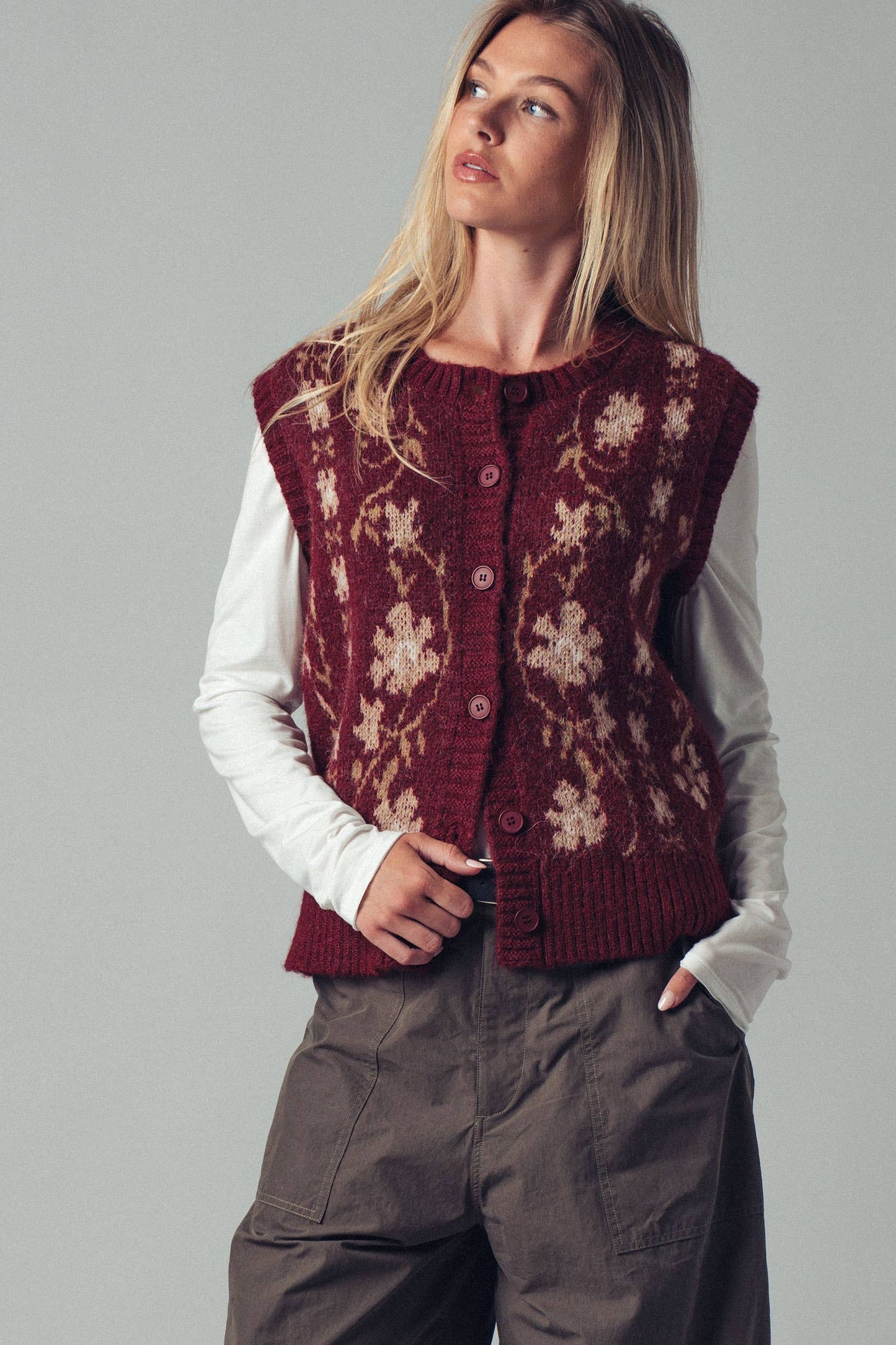 Floral Knit Button-Up Sweater Vest: BLACK MULTI / S-2/M-2/L-2