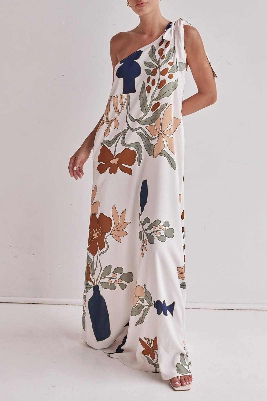 2025 Léonie Floral one shoulder dress w shoulder tie: White / XL