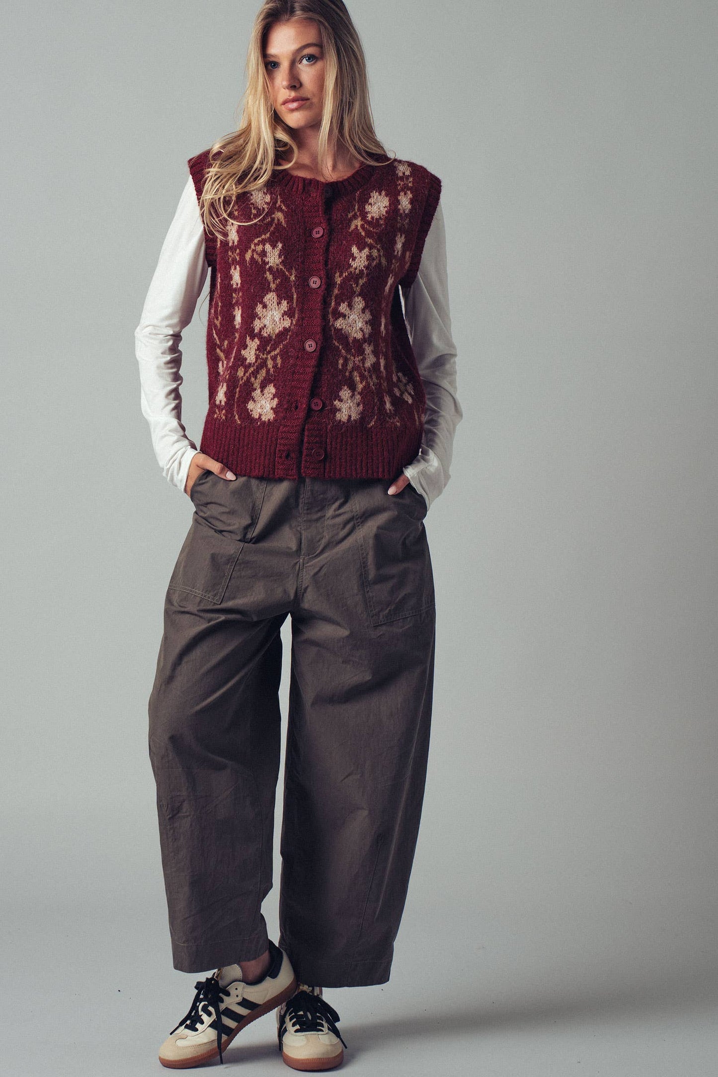 Floral Knit Button-Up Sweater Vest: BLACK MULTI / S-2/M-2/L-2