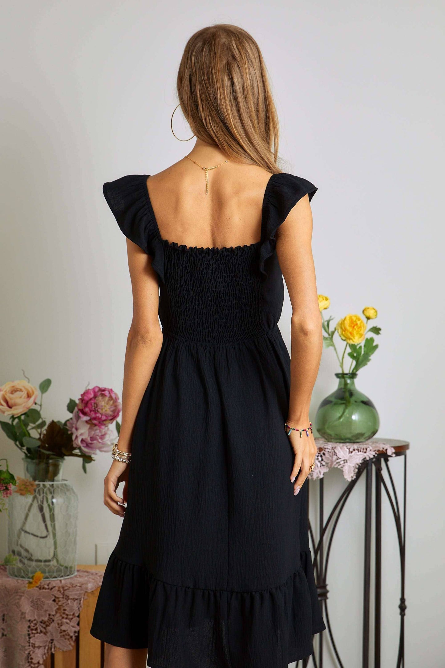 AD17040 - RUFFLE SLEEVE BABYDOLL DRESS: BLACK / M