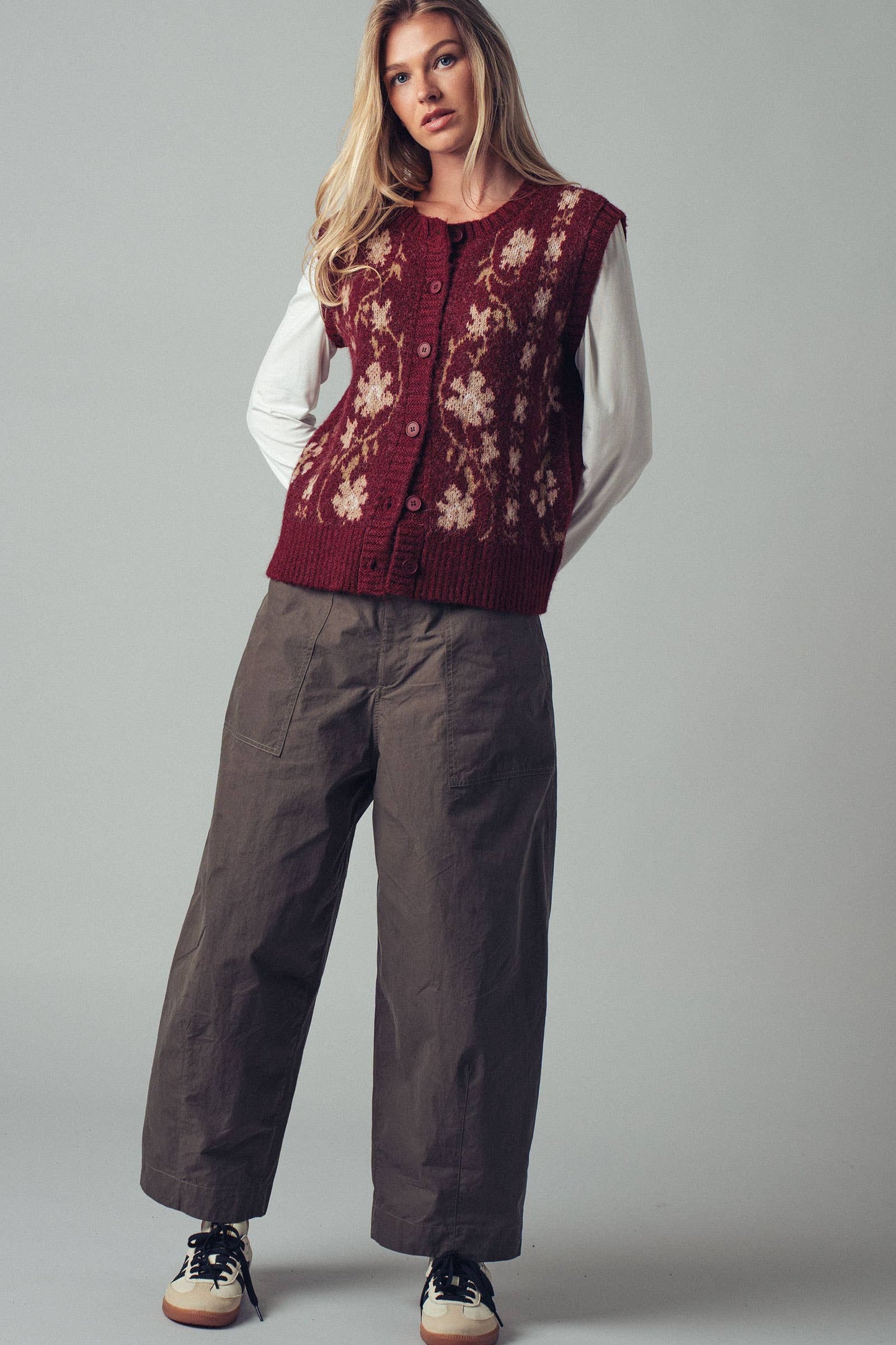 Floral Knit Button-Up Sweater Vest: BLACK MULTI / S-2/M-2/L-2