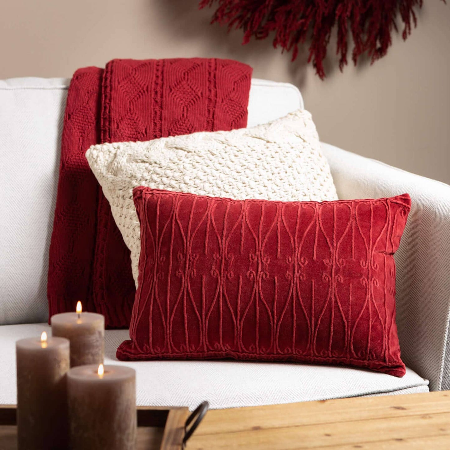 ECRU CABLE KNIT PILLOW