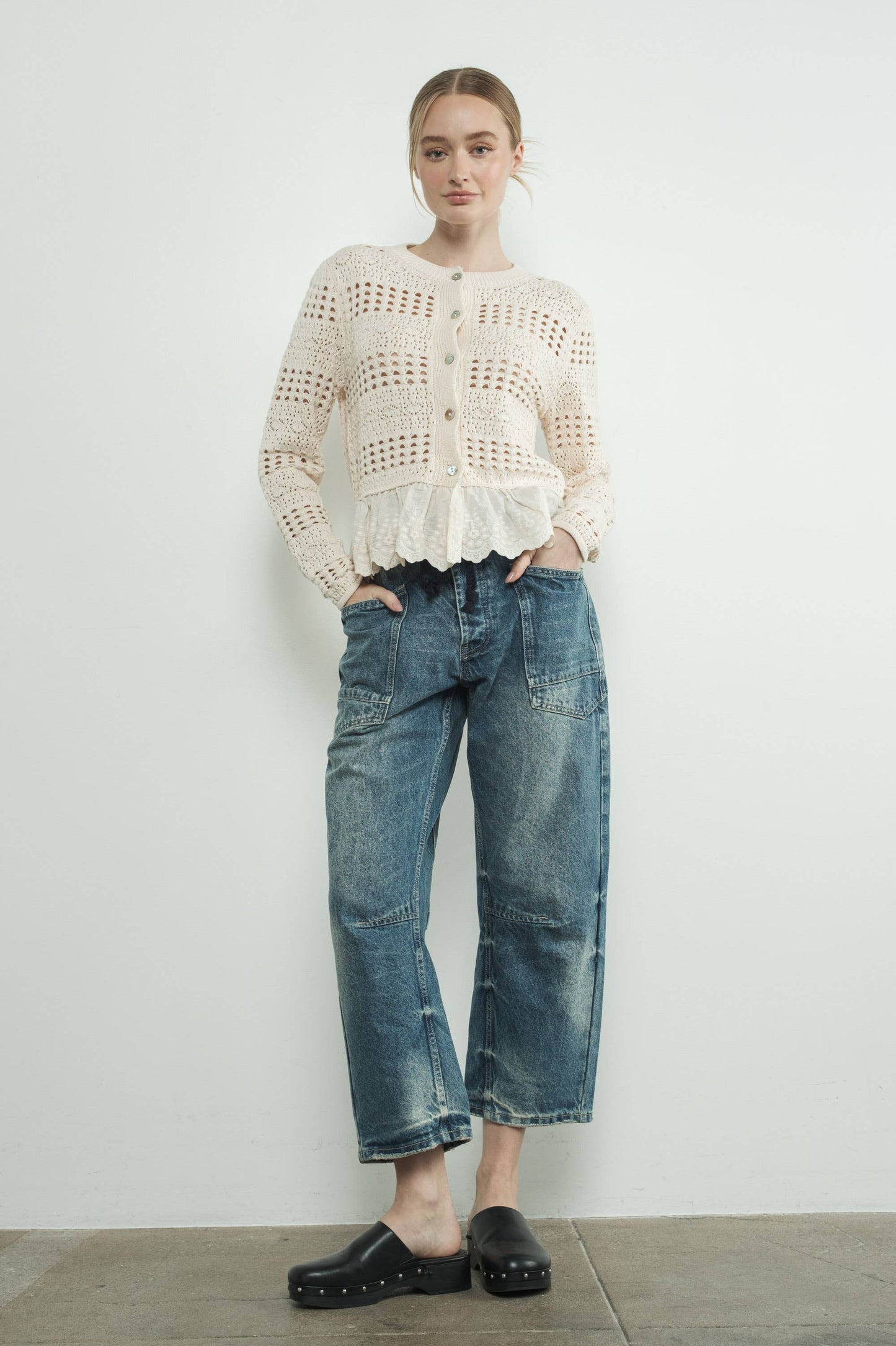 MAP3083 BARREL DENIM PANTS WITH EYELET WAIST: MEDIUM WASH / M