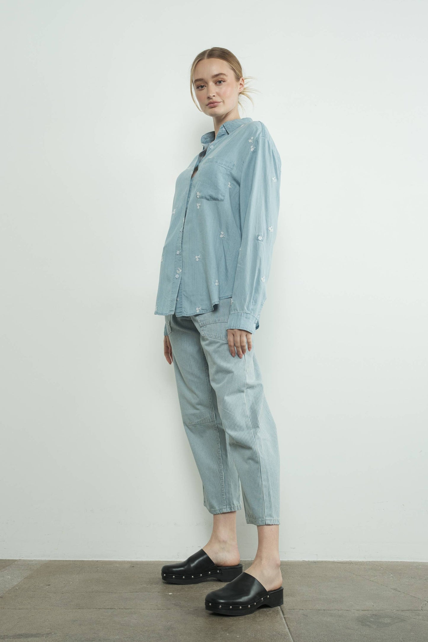 MAP3083 BARREL DENIM PANTS WITH EYELET WAIST: STRIPE DENIM / L