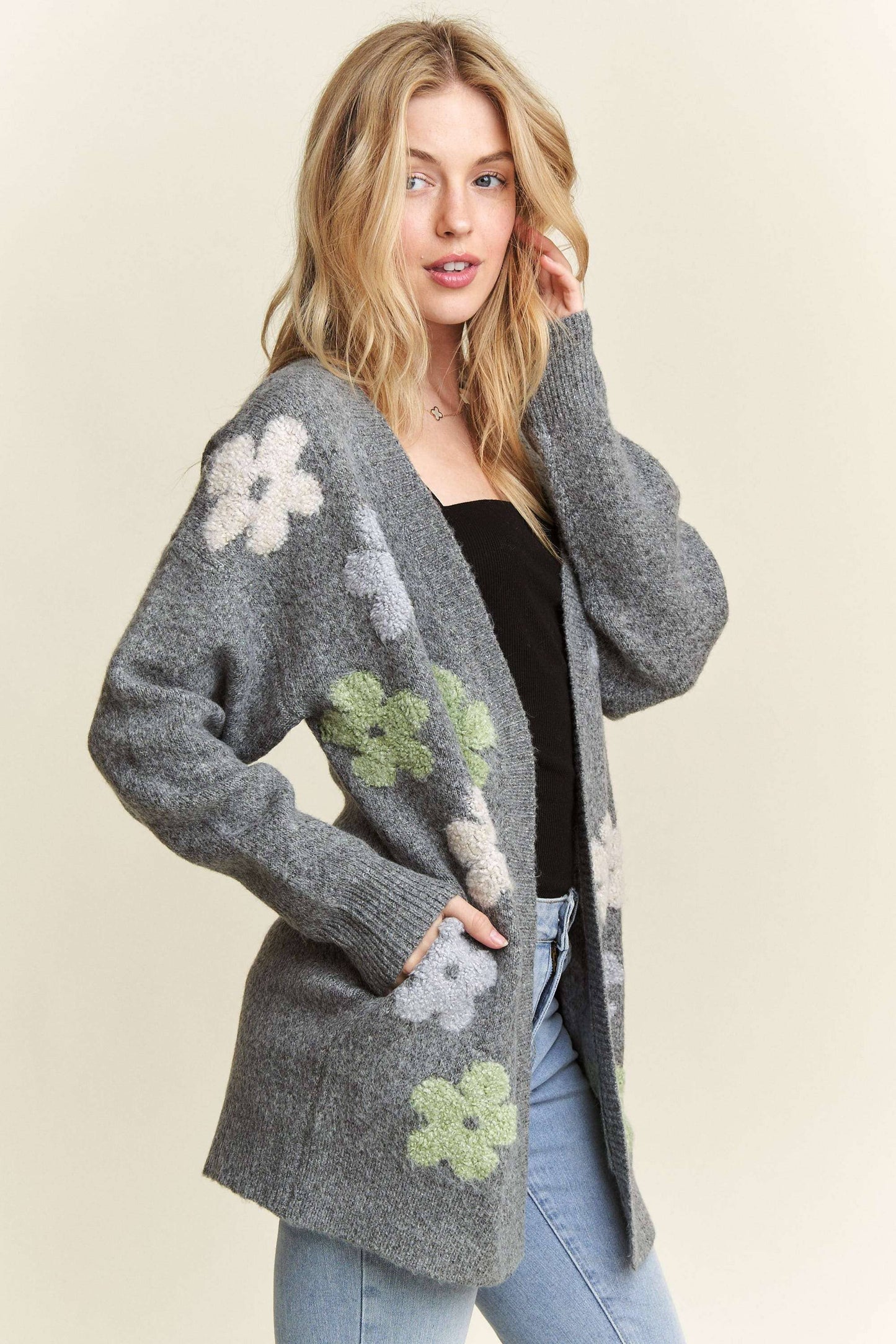 CESW3579X - PLUS PUFF FLOWER TWO TONE CARDIGAN: BEIGE / 3XL