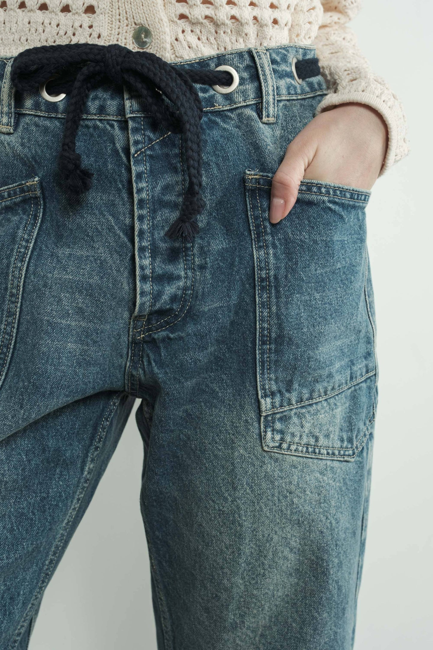 MAP3083 BARREL DENIM PANTS WITH EYELET WAIST: MEDIUM WASH / M