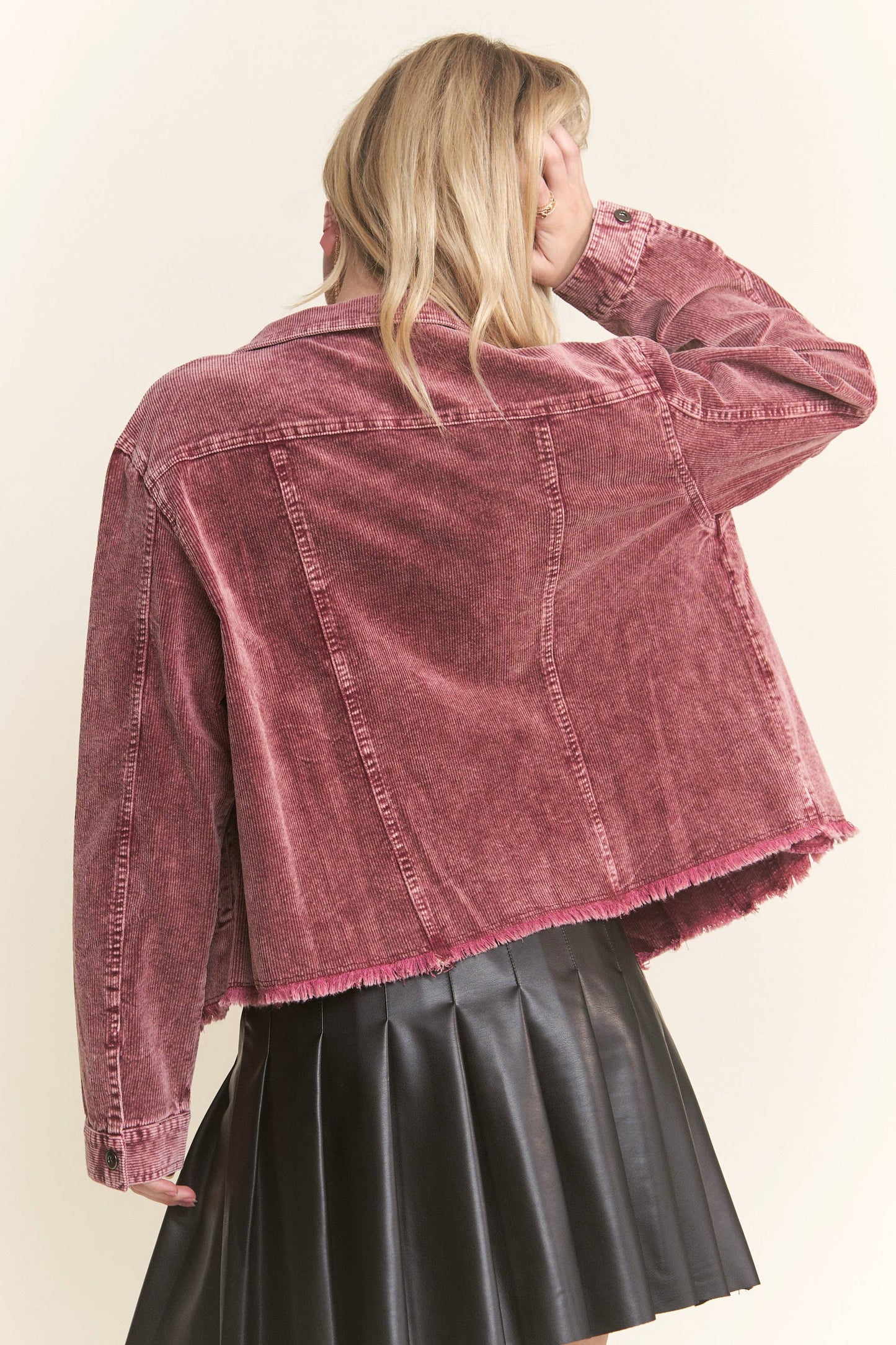 CEJ3662WN - FRAYED HEM CORDUROY JACKET: BURGUNDY / L