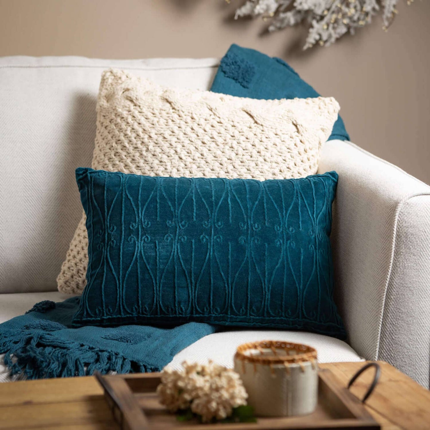 ECRU CABLE KNIT PILLOW