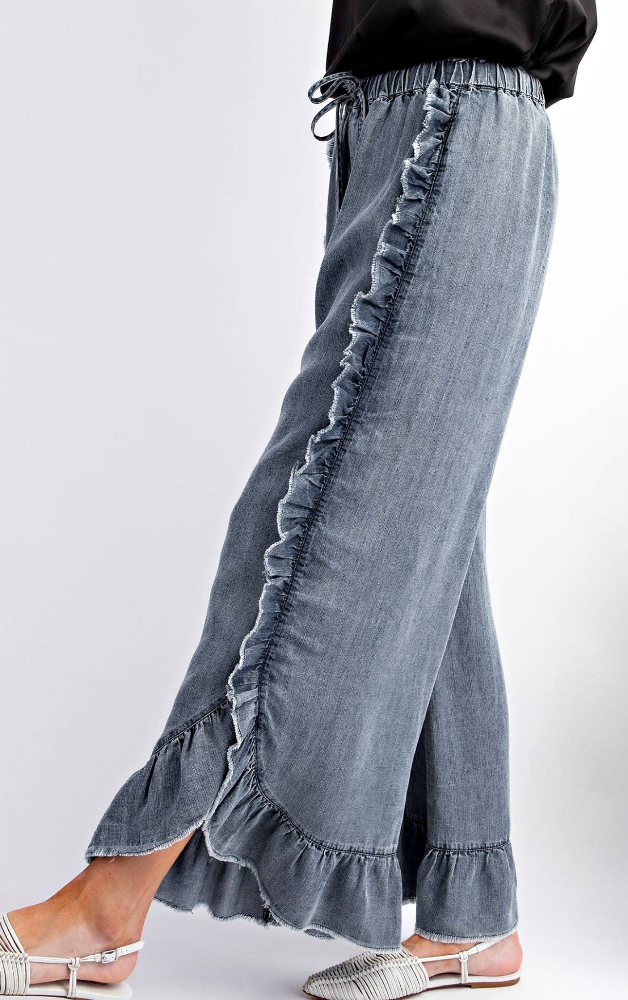 Bohemian Ruffled Flared Jeans: Blue / XL