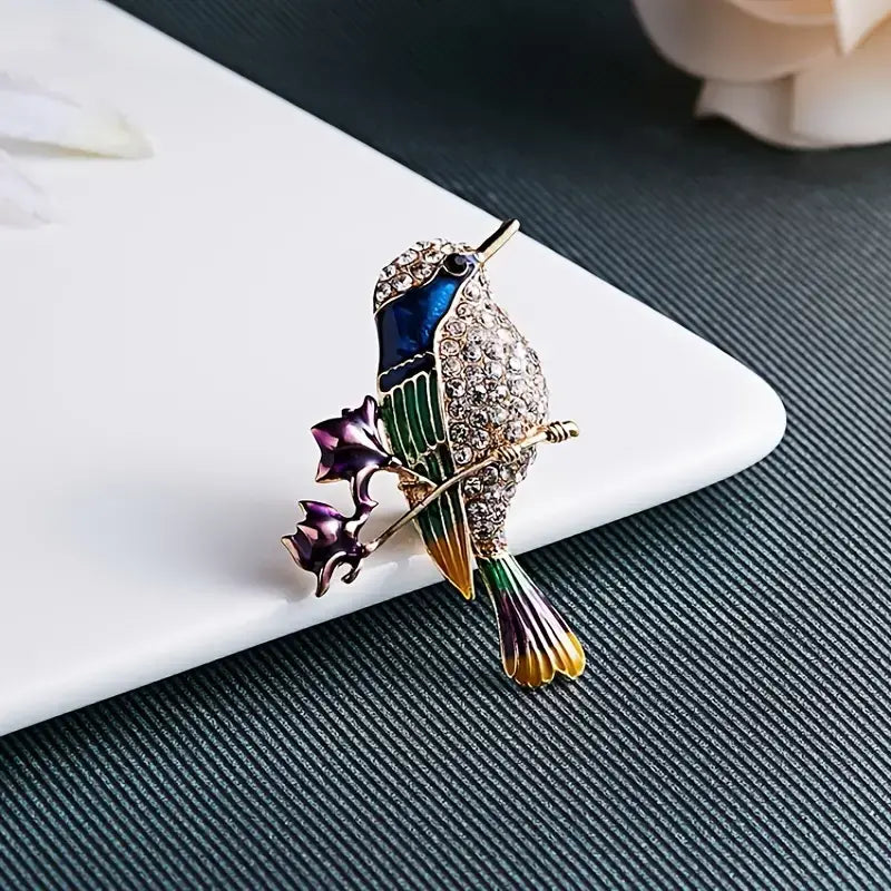 Elegant Brooch Pins Collection - Hummingbirds, Owls, Bugs: Hummingbird