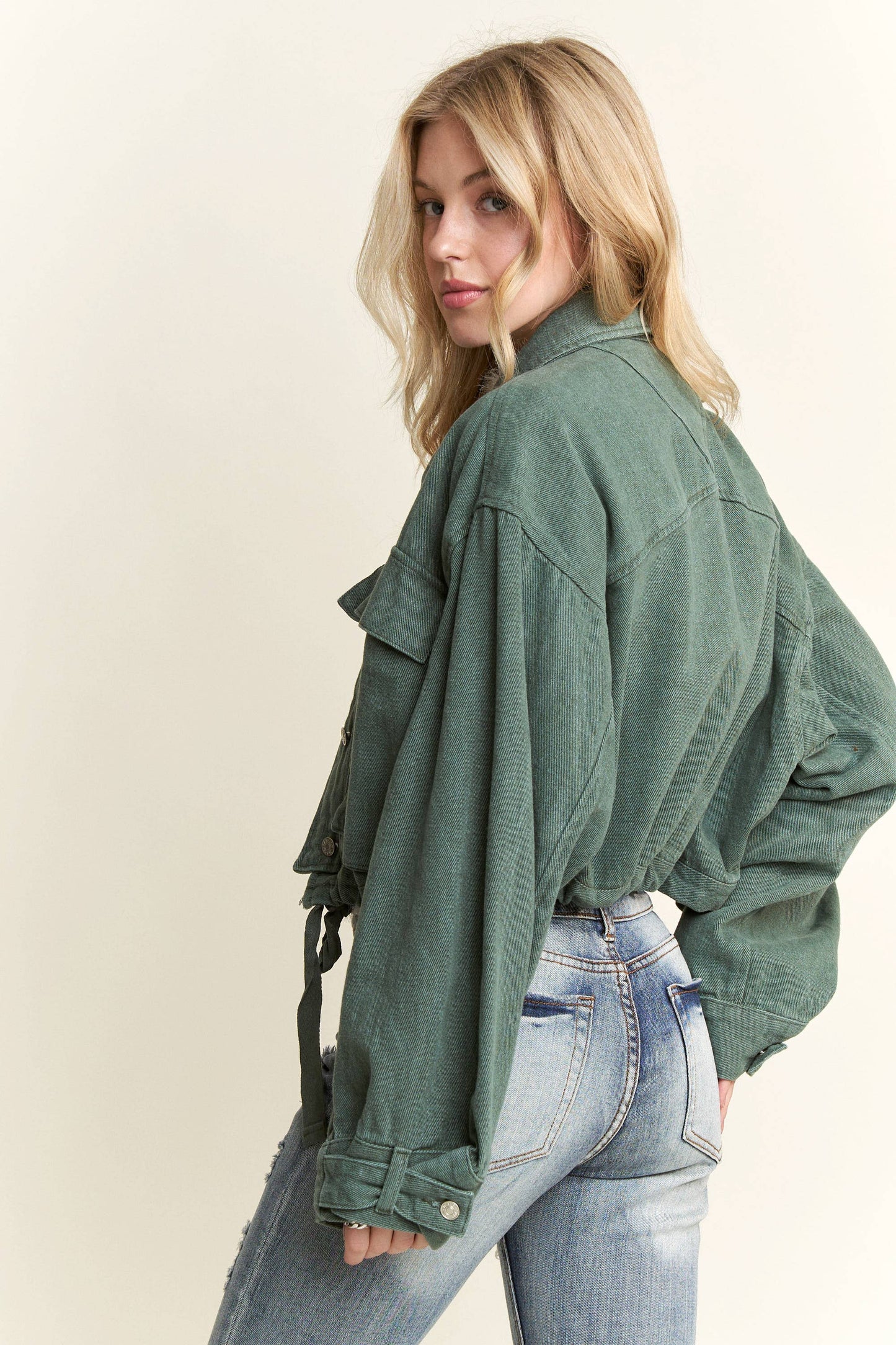 CEJ3653 - DRAWSTRING WAIST WASHED DENIM JACKET: FOREST GREEN / M