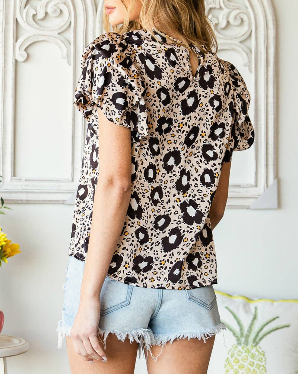 Leopard Ruffle Short Sleeve Blouse: Leopard / S