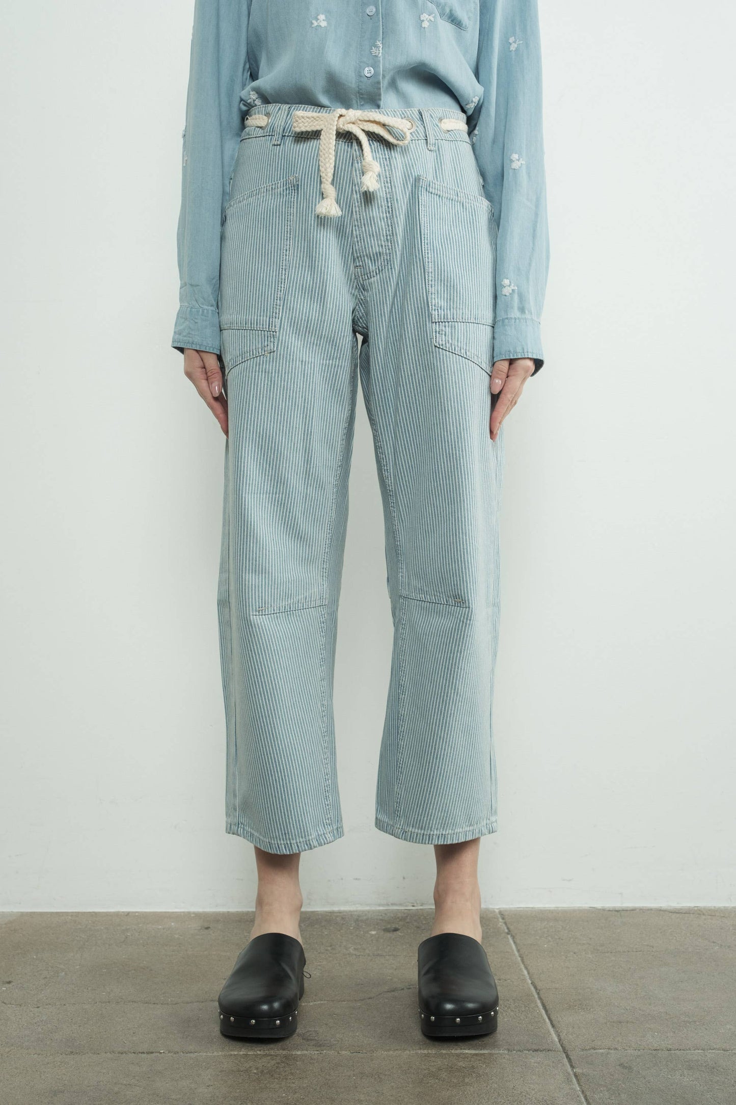 MAP3083 BARREL DENIM PANTS WITH EYELET WAIST: STRIPE DENIM / L