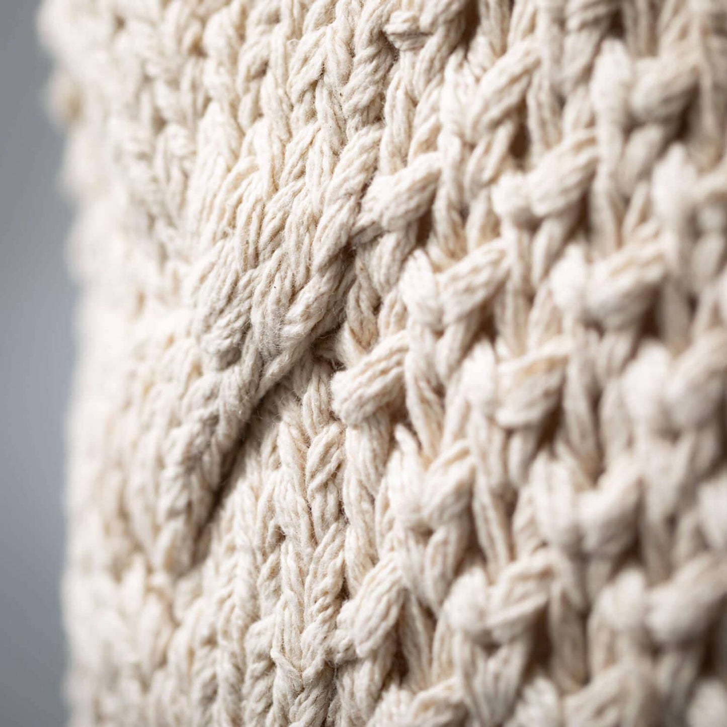 ECRU CABLE KNIT PILLOW