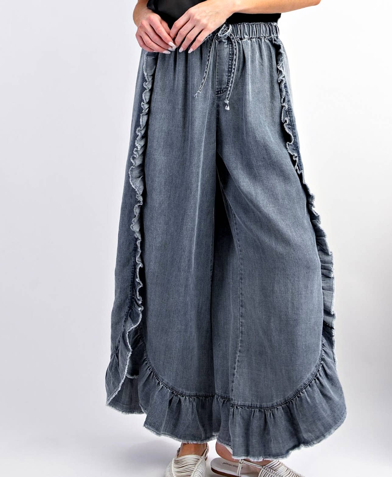 Bohemian Ruffled Flared Jeans: Blue / XL