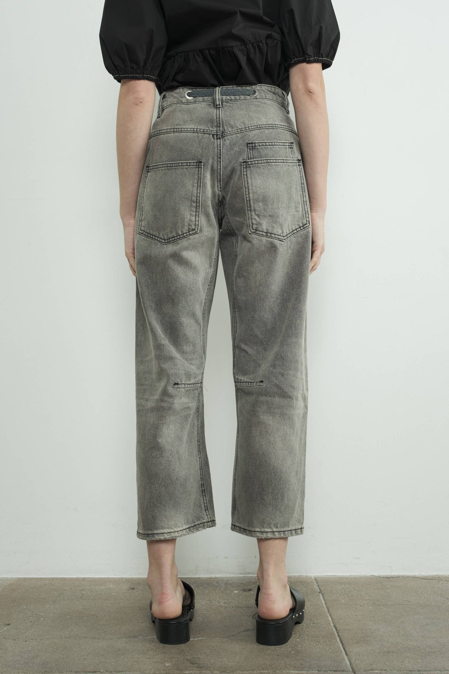 MAP3083 BARREL DENIM PANTS WITH EYELET WAIST: MEDIUM WASH / M