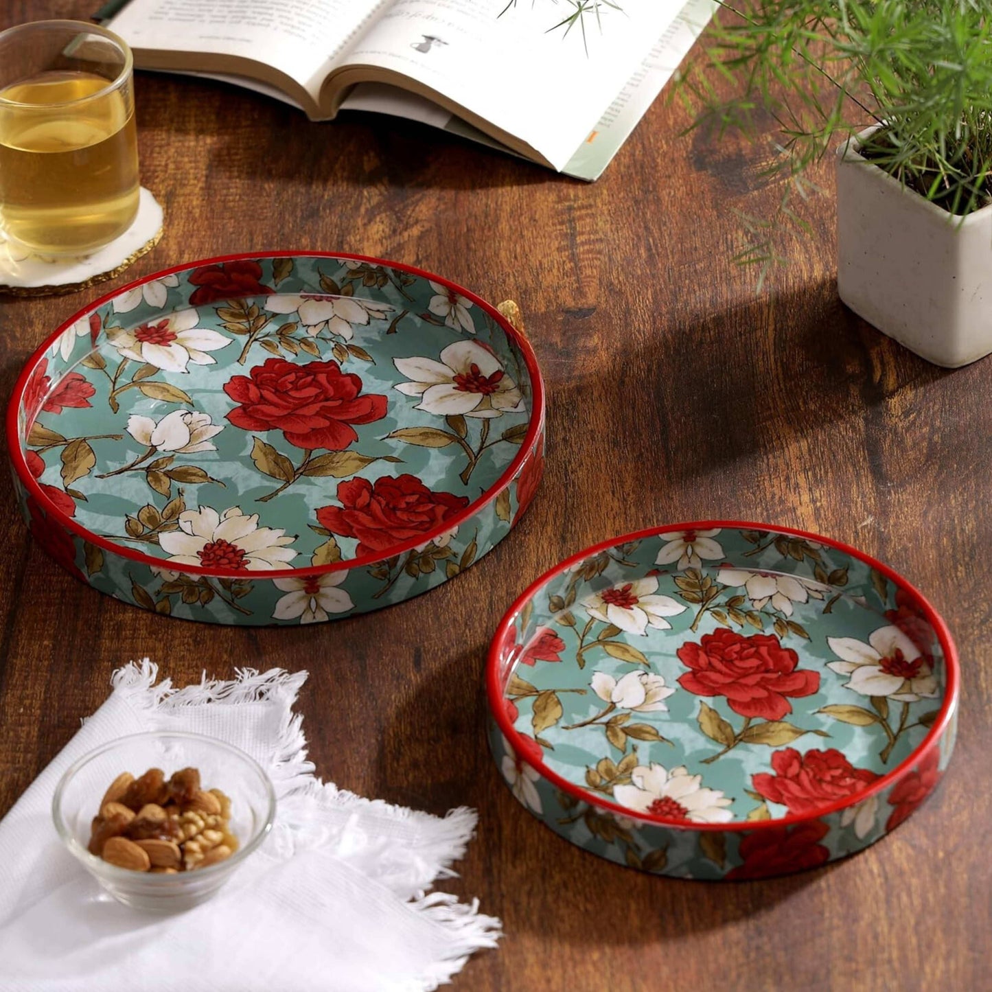 Exquisite Floral Handcrafted Round Decorative Trays Set