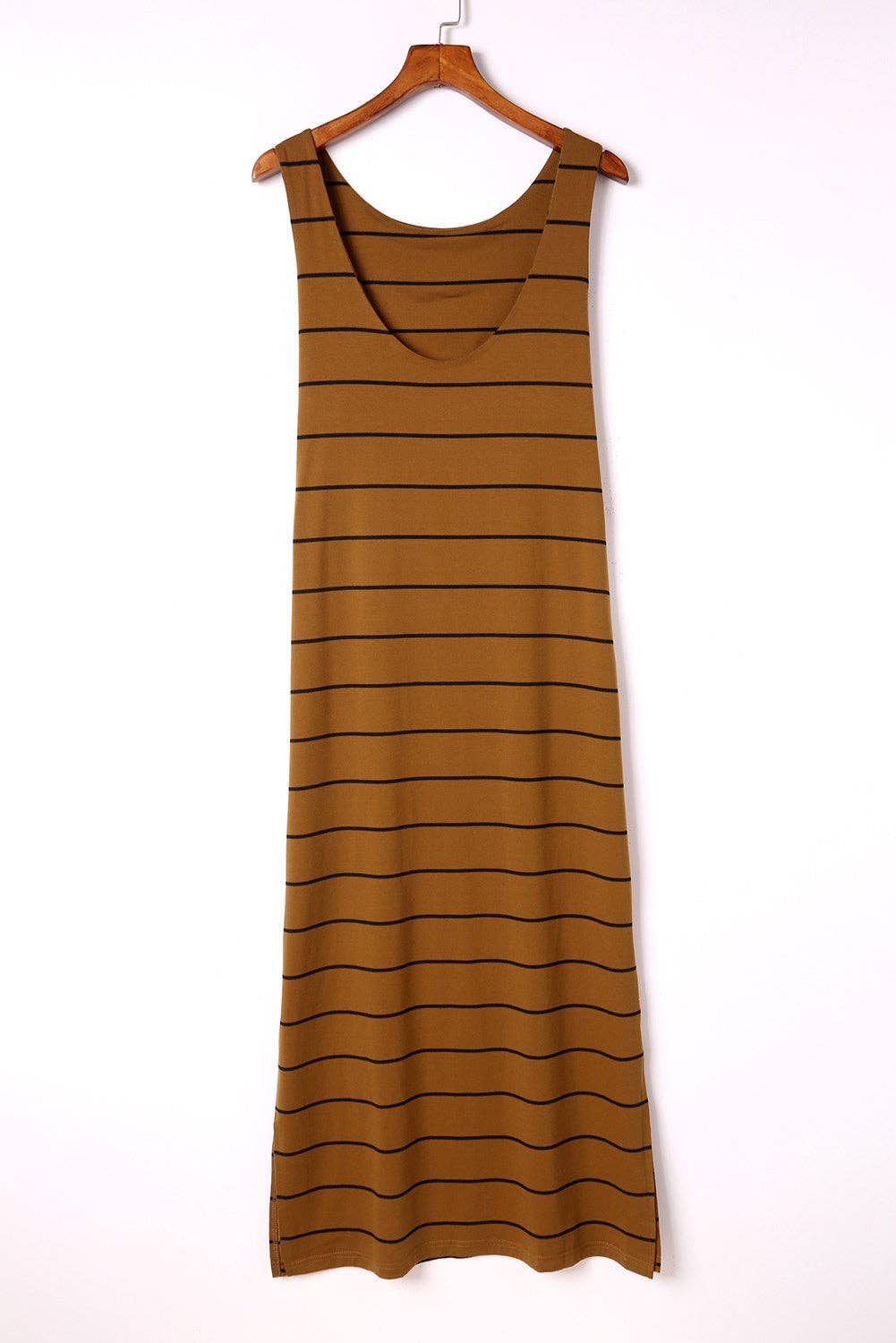 Sleeveless Striped Maxi Dress: L / Black